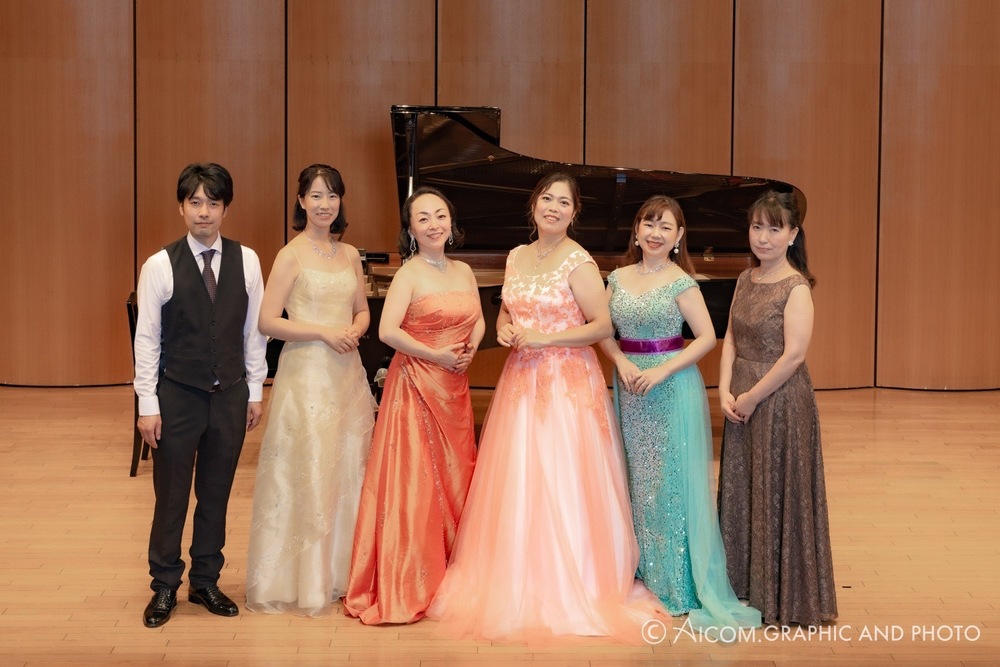 0 歳からのファミリーコンサート～クリスマスパーティーへようこそ