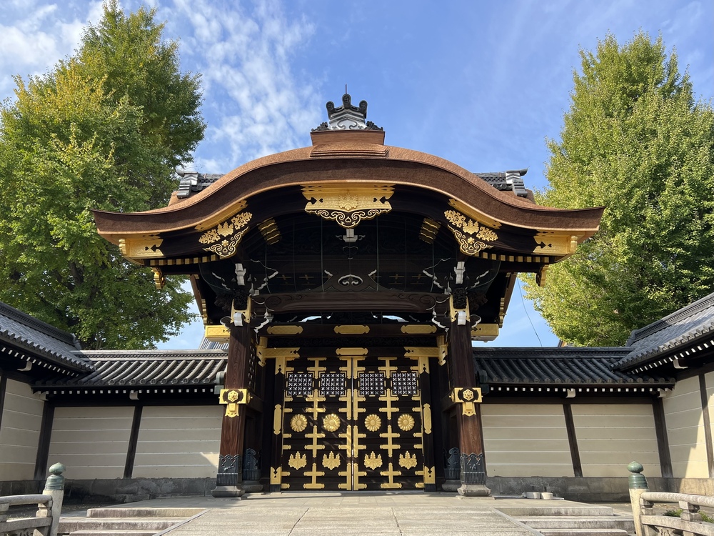 東本願寺】本山僧侶と世界最大級の木造建築へ、白書院・宮御殿・大寝殿