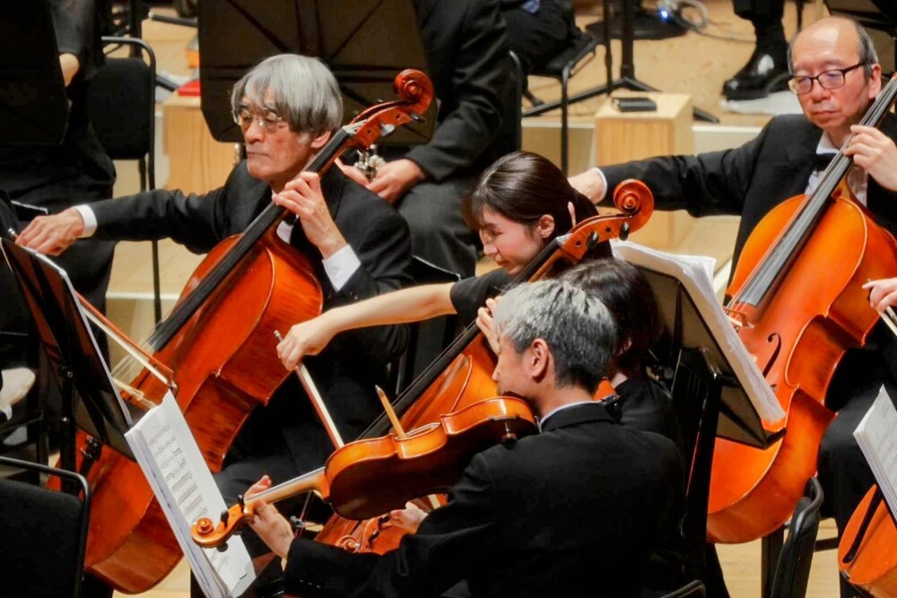 第6回定期演奏会 =東海市特別公演= 語り継がれる愛と冒険の調べ