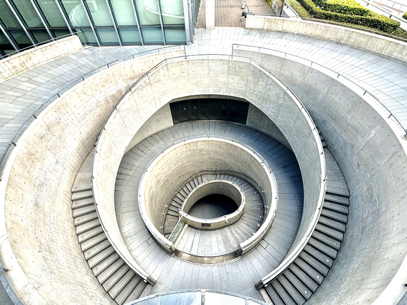 先着順【兵庫県立美術館】安藤忠雄氏が手がけた日本を代表する美術館