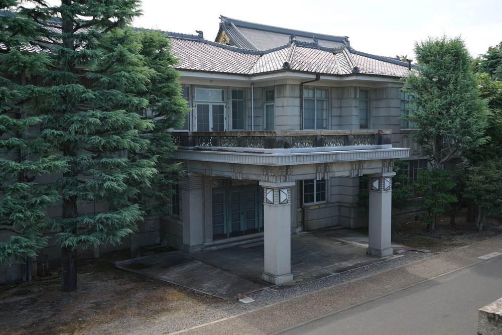 【明治造営百年 東本願寺 】 限定1500部　定価88000円　昭和53年 東本願寺】完全非公開「内事洋館」特別見学、武田五一のセセッション