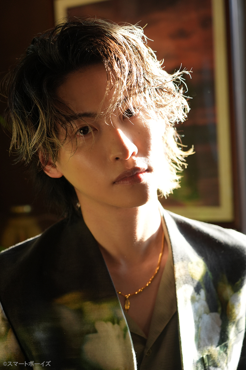 山田健登「卓上 山田健登 2025.04-2026.03 カレンダー」発売記念