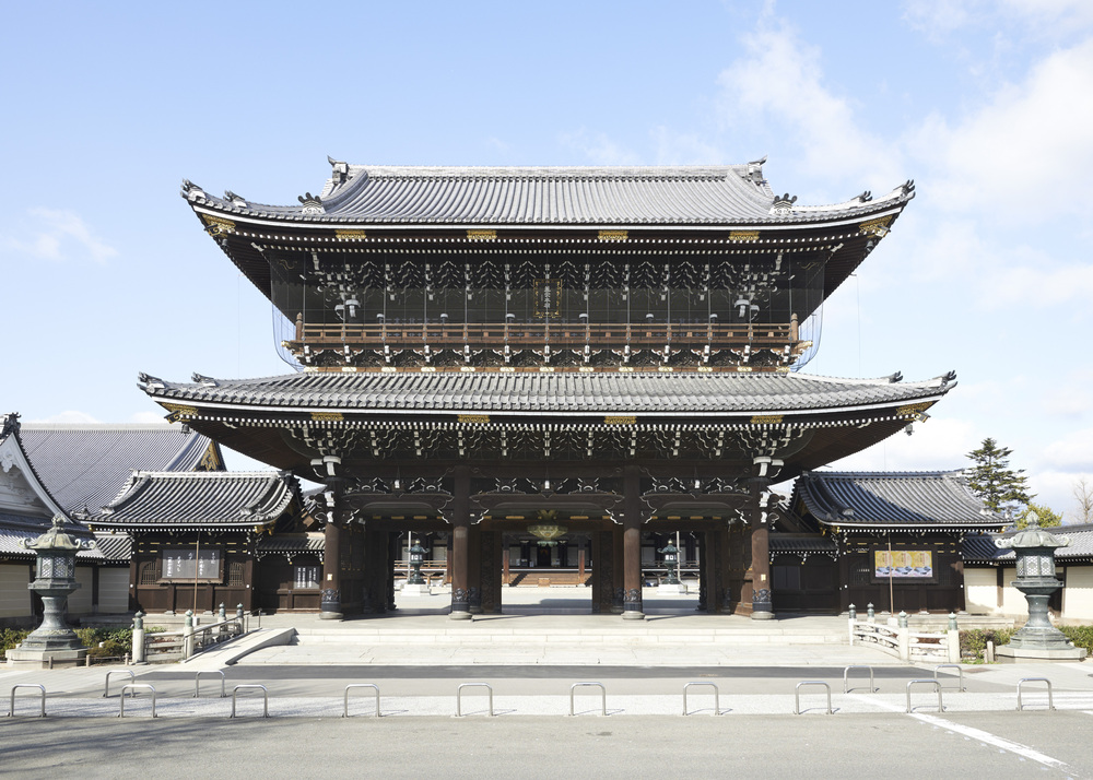 東本願寺】本山僧侶と世界最大級の木造建築へ、白書院・宮御殿・大寝殿