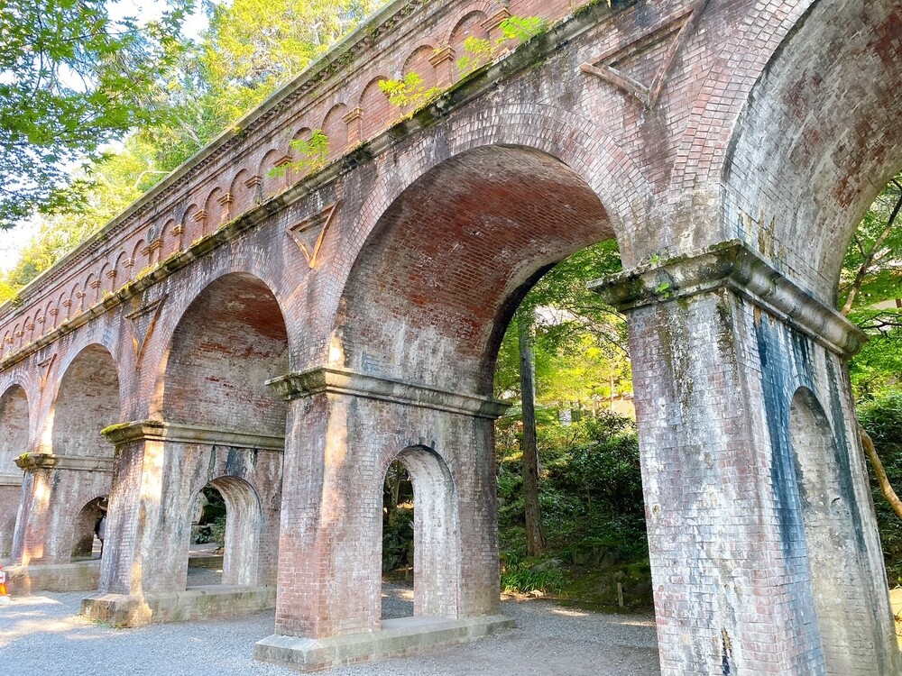 琵琶湖疏水・国宝重文記念】蹴上発電所から取水口水門まで、建築史家と