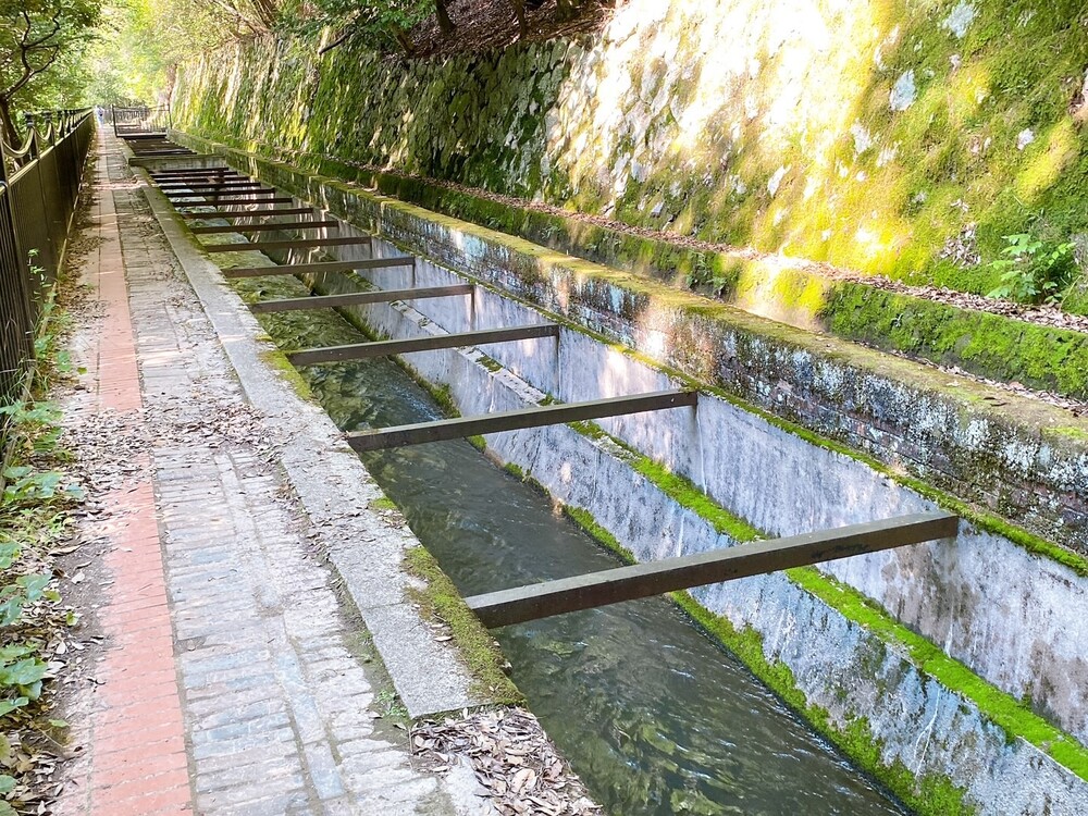 琵琶湖疏水・国宝重文記念】蹴上発電所から取水口水門まで、建築史家と