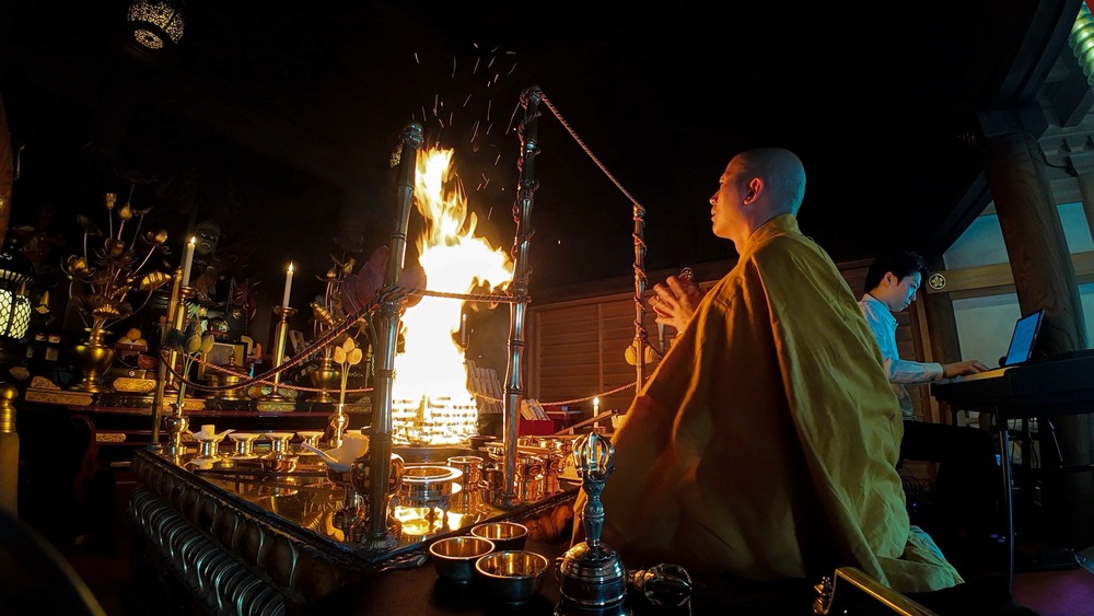 祈りの音声（おんじょう）～護摩、ピアノ、尺八が織りなす祈りの空間