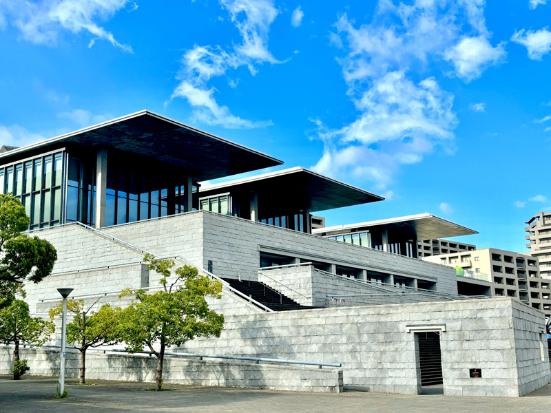 兵庫県立美術館】安藤忠雄氏が手がけた日本を代表する美術館建築へ