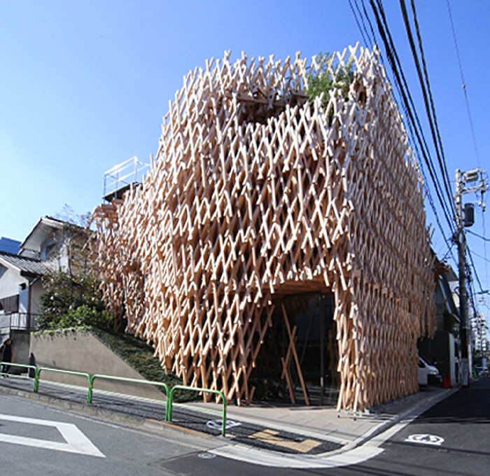 サニーヒルズ南青山】木組みファサードの建築を巡るティータイム付き