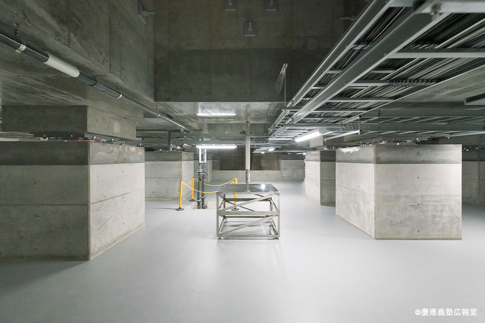 慶應義塾 図書館旧館】地下免震層と屋根裏でたどる建築の記憶【東京