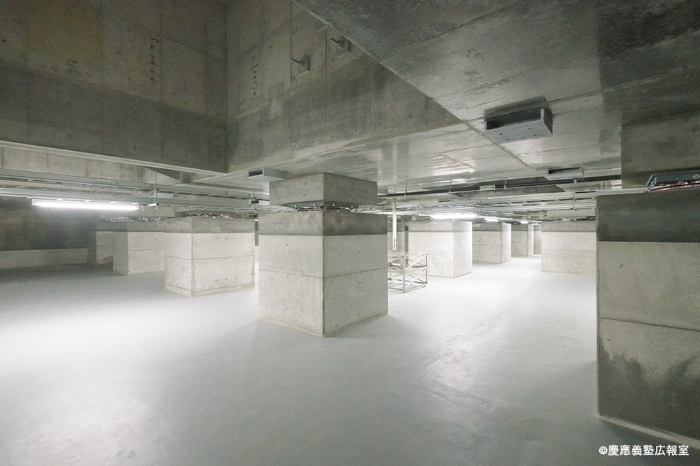 慶應義塾 図書館旧館】地下免震層と屋根裏でたどる建築の記憶【東京