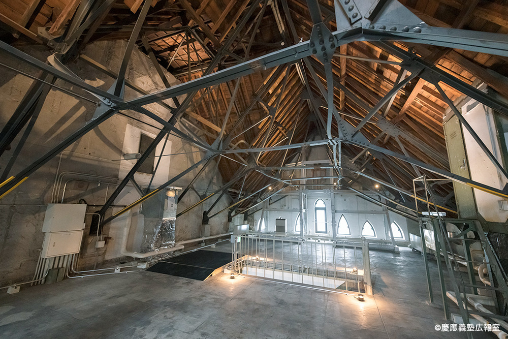慶應義塾 図書館旧館】地下免震層と屋根裏でたどる建築の記憶【東京